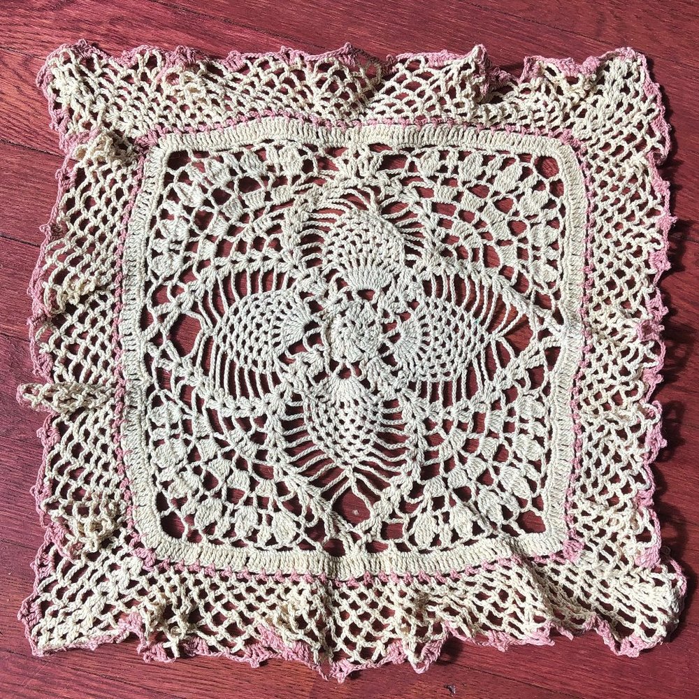 Vintage Square Dusty Pink & Beige Doily